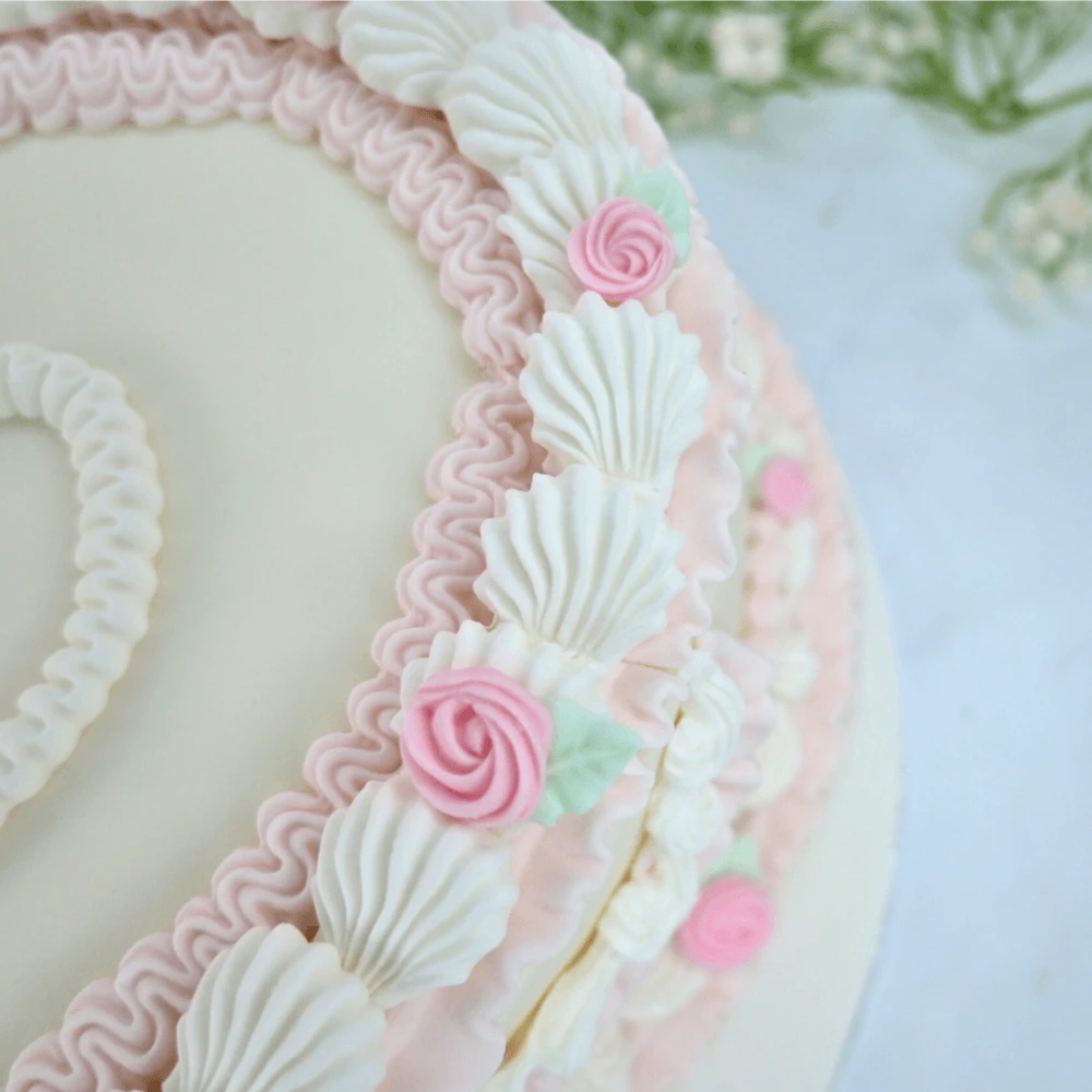 Karen Davies Large Lambeth Borders Mould 7 Karen Davies Large Lambeth Borders Mould - Image 5