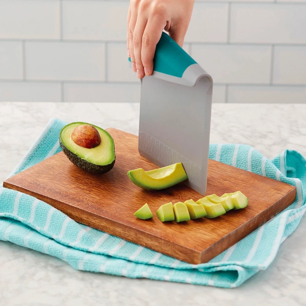 Wilton Versa-Tools Cut & Lift Blade 5 Wilton Versa-Tools Cut & Lift Blade - Image 3